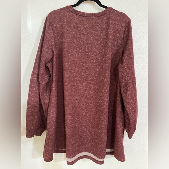 Logo launch long sleeve tunic 2X top V-neck - Picture 6 of 6